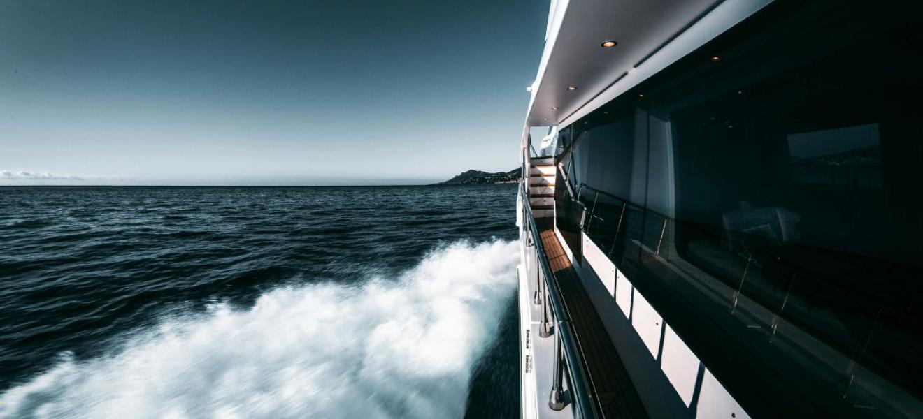 Yacht Yacht