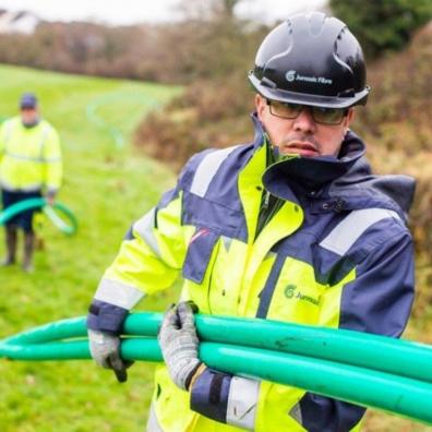 Jurassic Fibre responds to national rise in living costs and supports South West communities by cutt